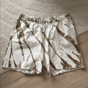 NWOT- Good American Boyfriend Cotton Tie Dye Shorts